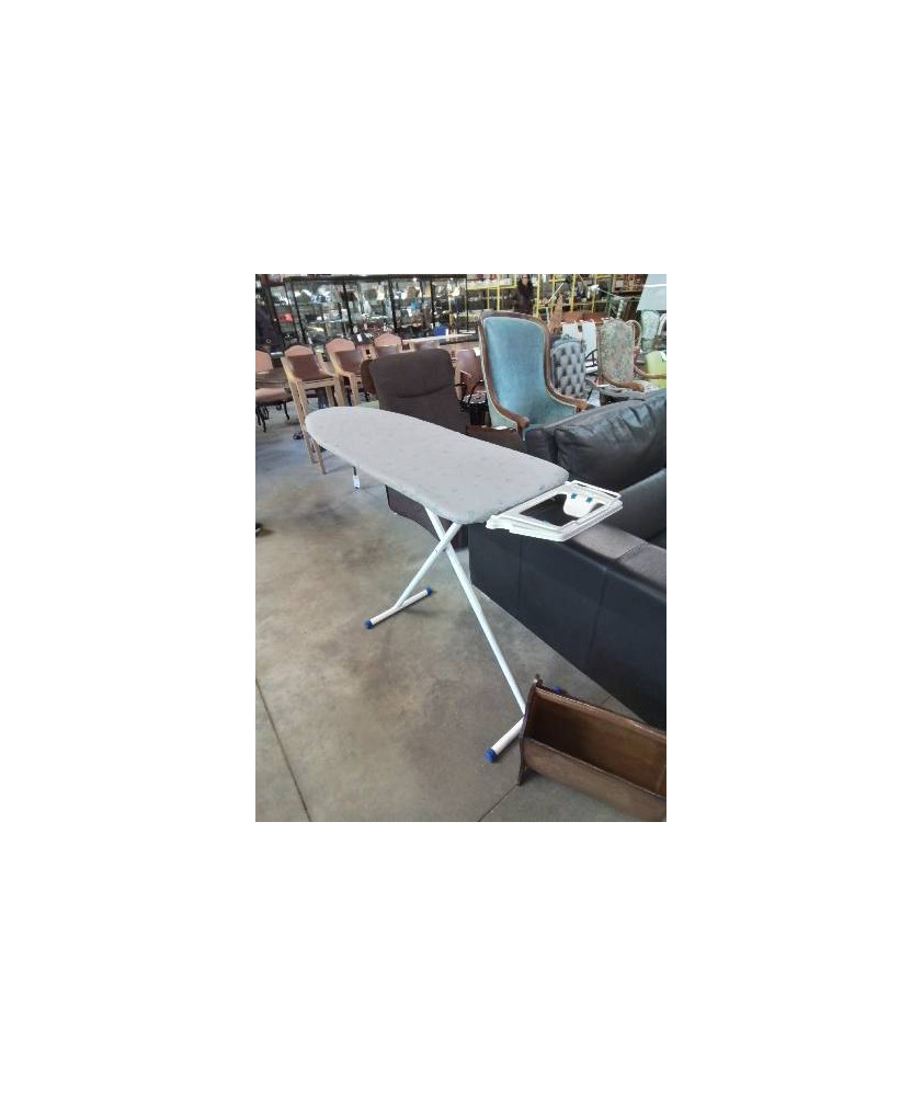 TABLE A REPASSER PIÈTEMENT MÉTAL BLANC TISSU TAUPE