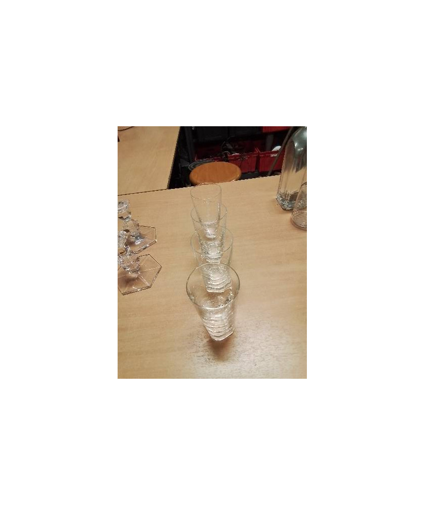 4 VERRES CRISTAL DE SEVRES 