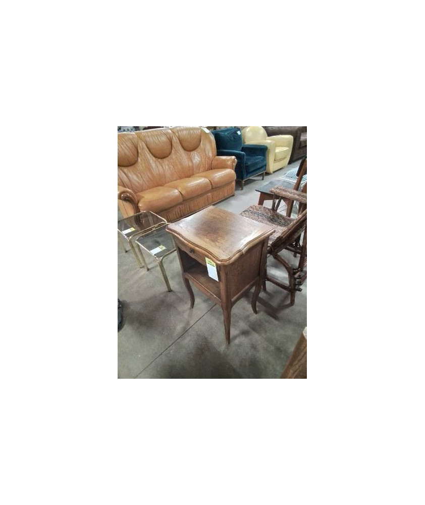 CHEVET PLATEAU CHANTOURNÉ PIEDS GALBÉS 1 TIROIR 1 NICHE STYLE RÉGENCE 