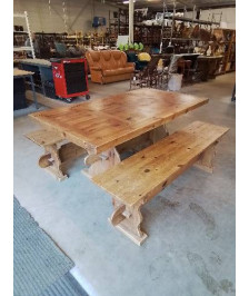 ENSEMBLE 3 PIÈCES 2 BANCS ET TABLE MONASTÈRE PIN 160X91X756,5