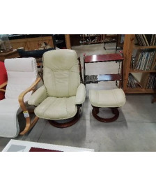 FAUTEUIL ET SON REPOSE PIED STRESSLESS EKORNES CUIR