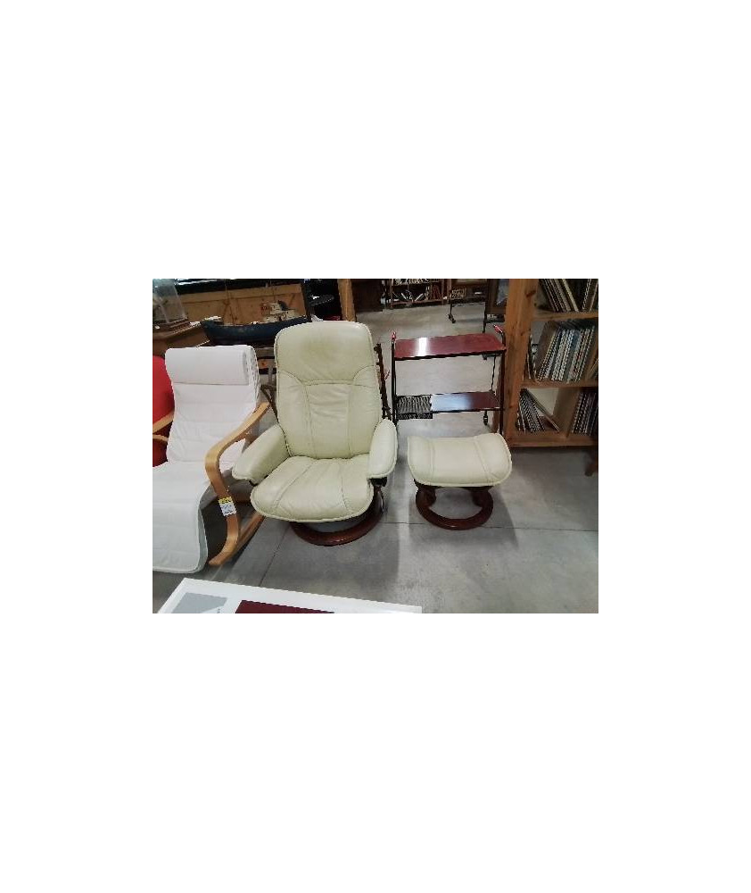 FAUTEUIL ET SON REPOSE PIED STRESSLESS EKORNES CUIR