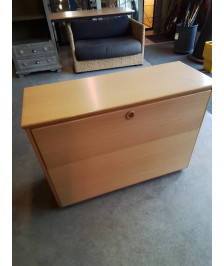 COFFRE A LINGE BOIS CLAIR 1 PORTE CARRE HULSTA