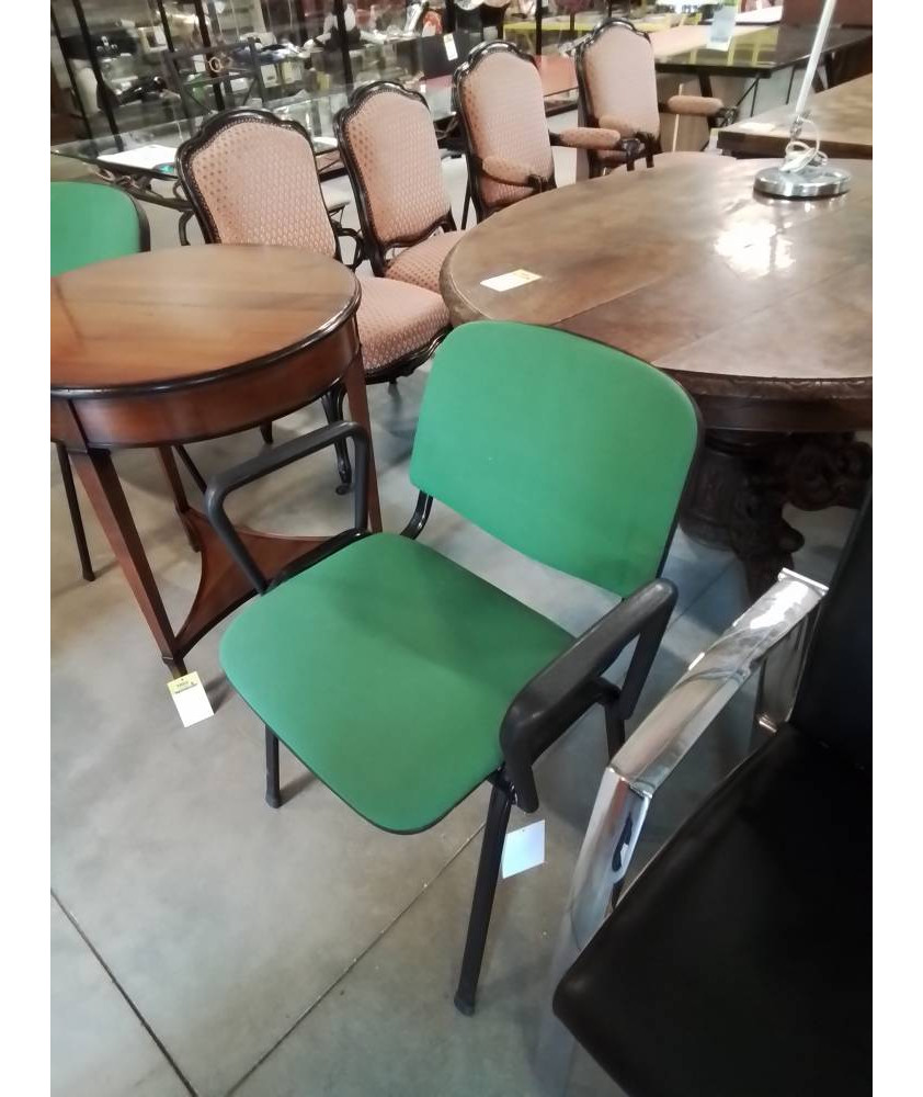 FAUTEUIL D ACCUEIL PIÈTEMENT MÉTAL NOIR ASSISE ET DOSSIER TISSU VERT