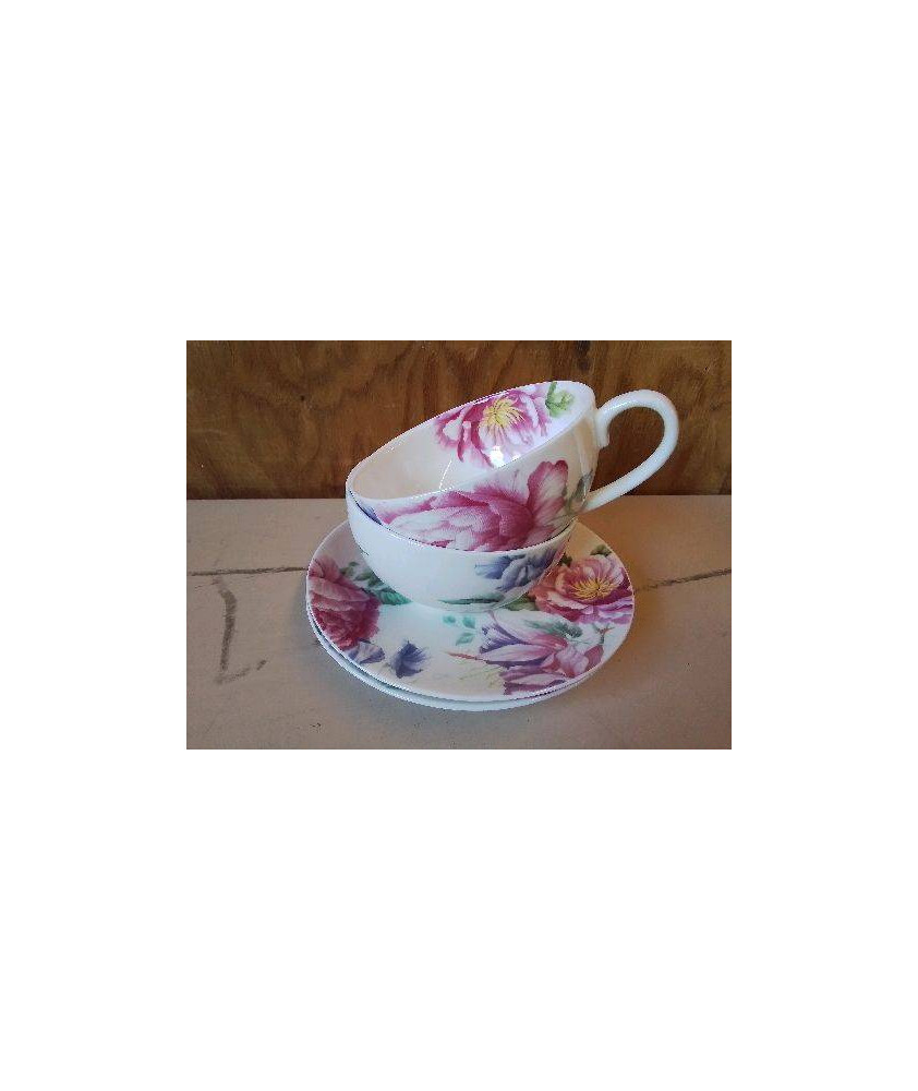 LOT DE 2 TASSES MOTIF PIVOINE