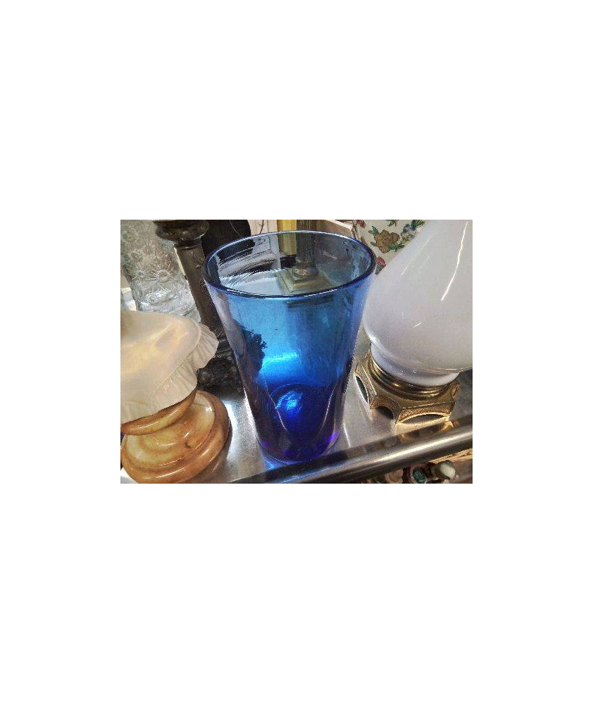 VASE EN VERRE SOUFLÉ