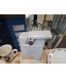 OUVRE BOITE ELECTRIQUE MOULINEX 