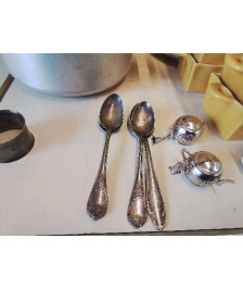 LOT DE 4 CUILLÈRE À CAFÉ METAL ARGENTÉ 