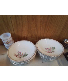 LOT DE 11 ASSIETTE CREUSE MOTIF FLORAL 