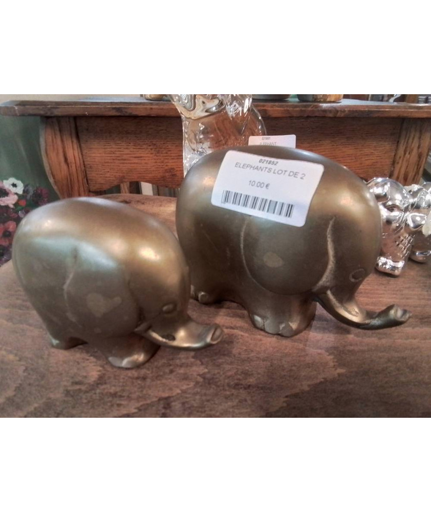 ELEPHANTS LOT DE 2