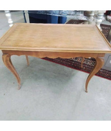 TABLE BASSE PIEDS GALBÉS