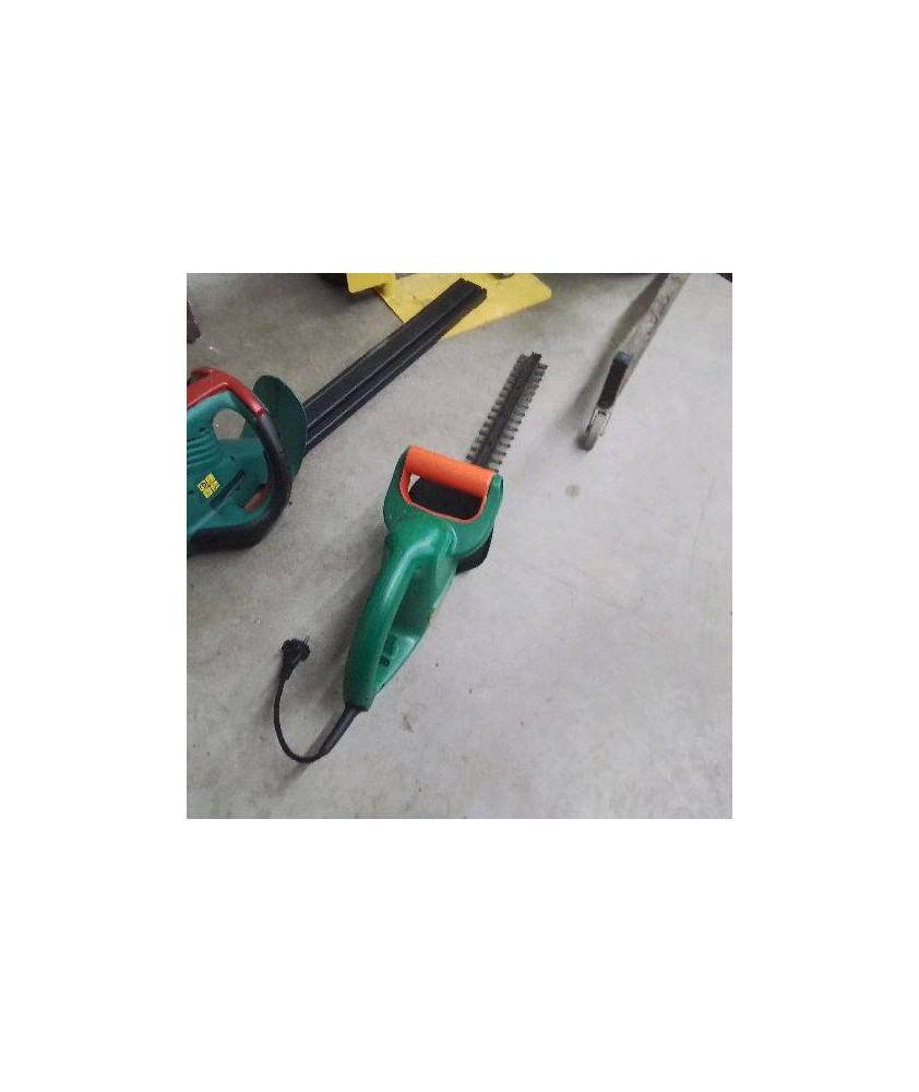 TAILLE HAIE BLACK ET DECKER 