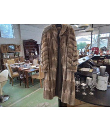 MANTEAU DE FOURRURE