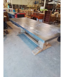 TABLE RECTANGULAIRE PIÈTEMENT BOIS NATUREL A ENTRETOISE PLATEAU GAINÉ METAL  STYLE INDUSTRIEL 245X10