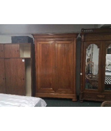 GRANDE ARMOIRE LOUIS PHILIPPE EN CHÊNE DORÉ