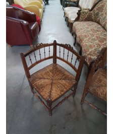 FAUTEUIL DE COIN BOIS SCULPTÉ ASSISE PAILLÉE STYLE LOUIS XVI 
