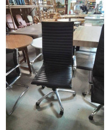 FAUTEUIL DE BUREAU A ROULETTES MÉTAL CHROMÉ ET CUIR NOIR