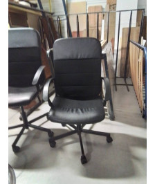 FAUTEUIL DE BUREAU A ROULETTES PIÈTEMENT MÉTAL NOIR ASSISE ET DOSSIER TISSU ET PU NOIR 