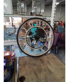 HORLOGE RONDE MAPPEMONDE MÉTAL ET RÉSINE 