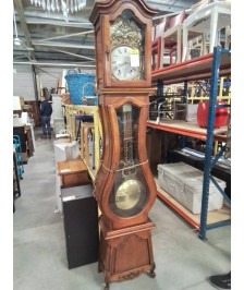 HORLOGE DE PARQUET BOIS CLAIR MOULURÉ STYLE RÉGENCE CQOUILLE 