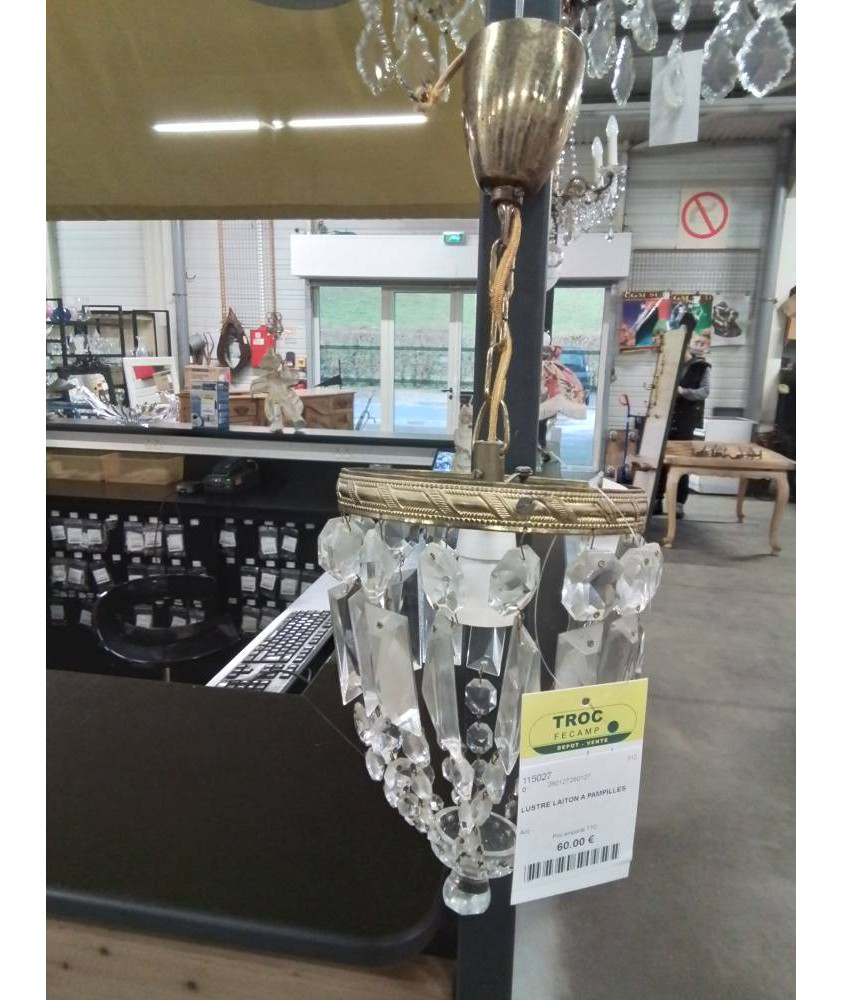 LUSTRE LAITON A PAMPILLES