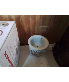 TASSE EN GRÈS MOTIF FLORAL 