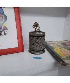 DISTRIBUTEUR A CIGARETTE 