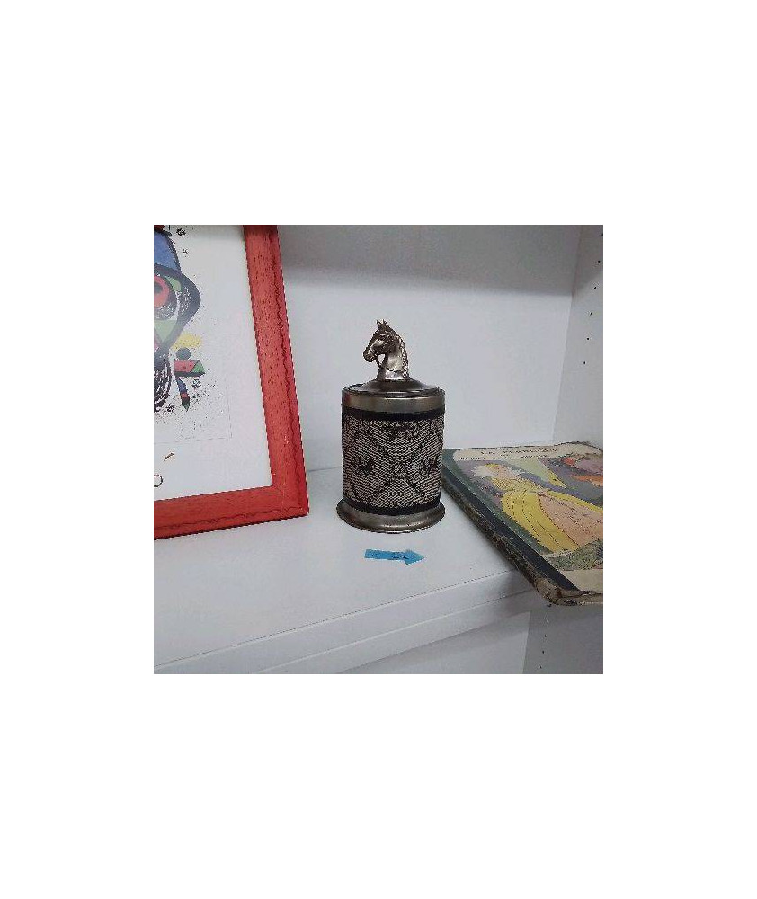 DISTRIBUTEUR A CIGARETTE 