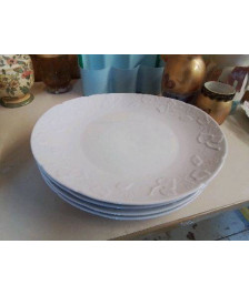 LOT 4 ASSIETTES BLANCHES 