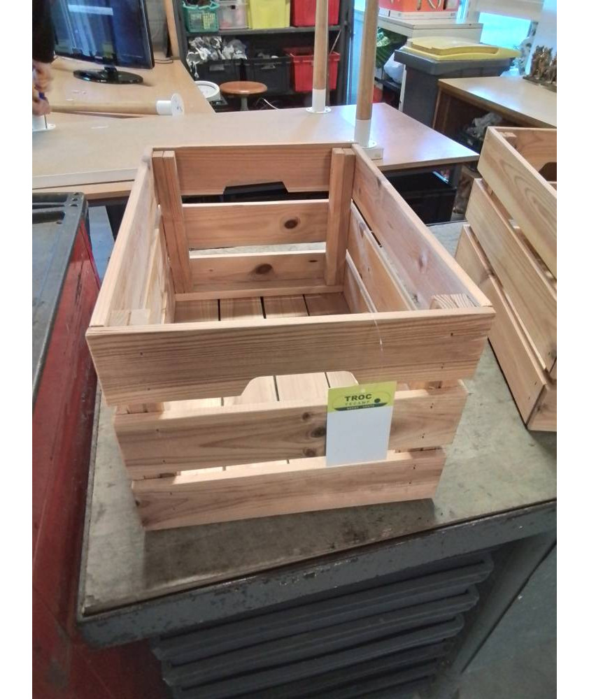 CAISSE BOIS CLAIR AJOURÉ 