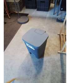 POUBELLE RESINE GRIS CURVER