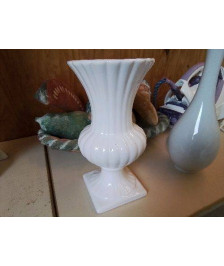 VASE EN PORCELAINE 