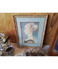 PORTRAIT DE JEUNE FEMME 