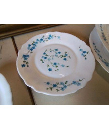 LOT DE 4 ASSIETTES MOTIF MYOSOTIS 