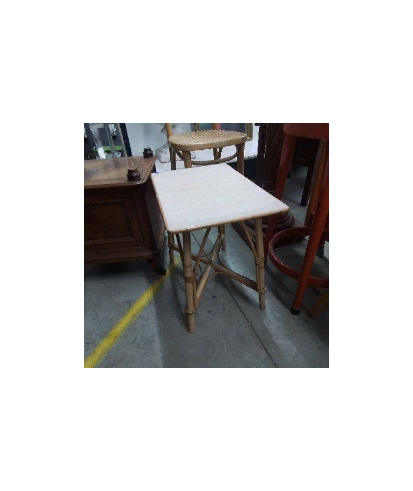 TABLE D’APPOINT ROTIN 