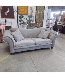 CANAPÉ 2 PLACES CAPITONNÉ GRIS