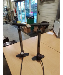 POMPE A PIED CYCLE BETO ACIER HAUTE PRESSION 11 BARS