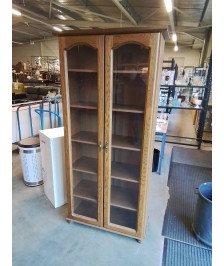 BIBLIOTHÈQUE VITRÉE 2 PORTES BOIS STYLE RÉGENCE 