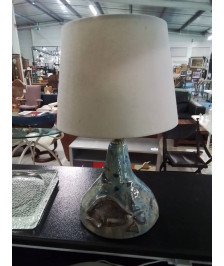 LAMPE GRÈS ÉMAILLÉ BLEU AU POISSON AJ GRIS