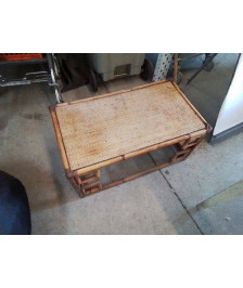 TABLE BASSE EN ROTIN