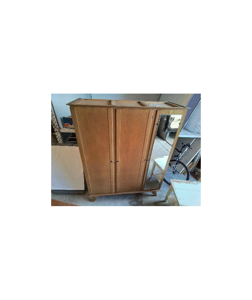 ARMOIRE