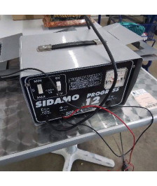 CHARGEUR DE BATTERIE