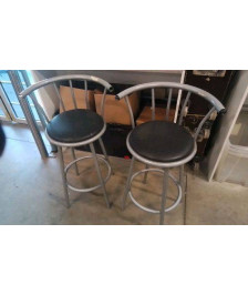 TABOURET DE BAR EN L’ETAT 