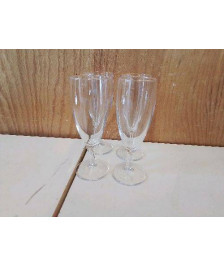 LOT DE 4 FLUTES