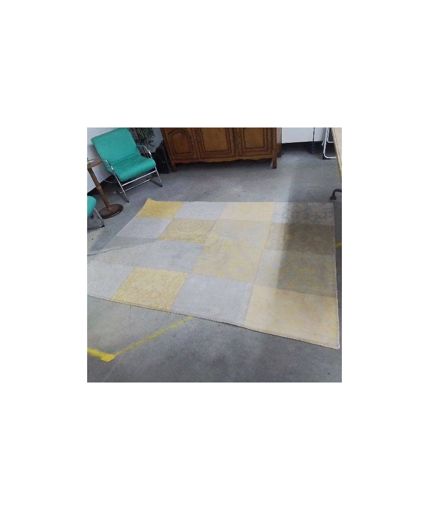 TAPIS JAUNE