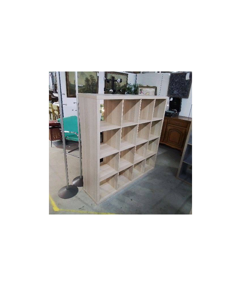 ÉTAGÈRE 16 CASES