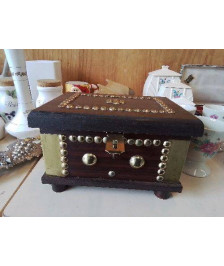 BOITE À BIJOUX BOIS ET LAITON 