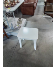 TABOURET BOIS BLANC A CROISILLONS 
