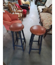 PAIRE DE TABOURETS A COLONNES BOIS PEINT NOIR ASSISE SKAÏ CHOCOLAT 