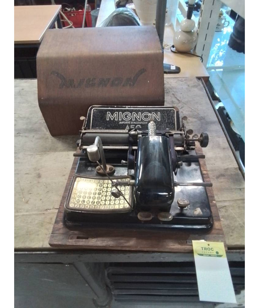 MACHINE MIGNON AEG (WERKE) DEBUT XXE 